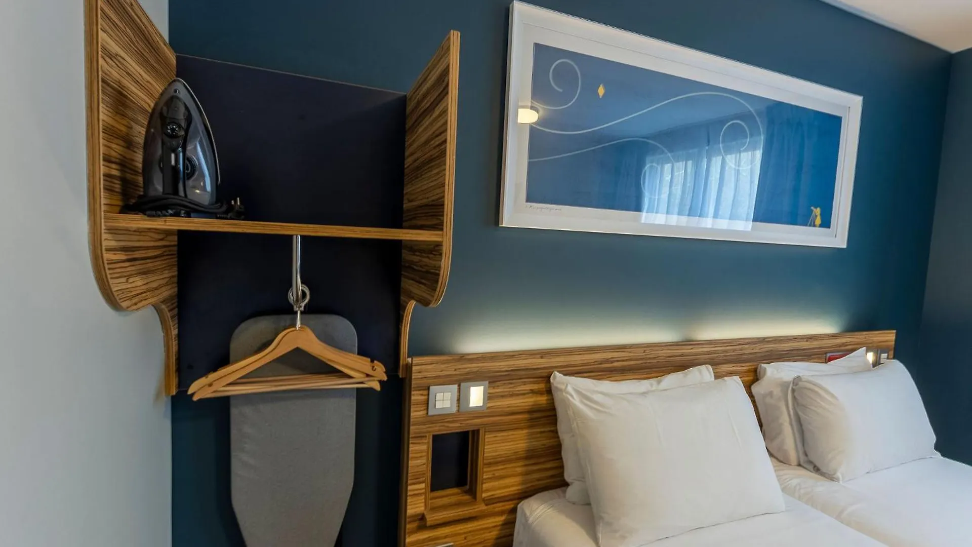Travelodge Barcelona Poblenou 0*,  Spanyolország