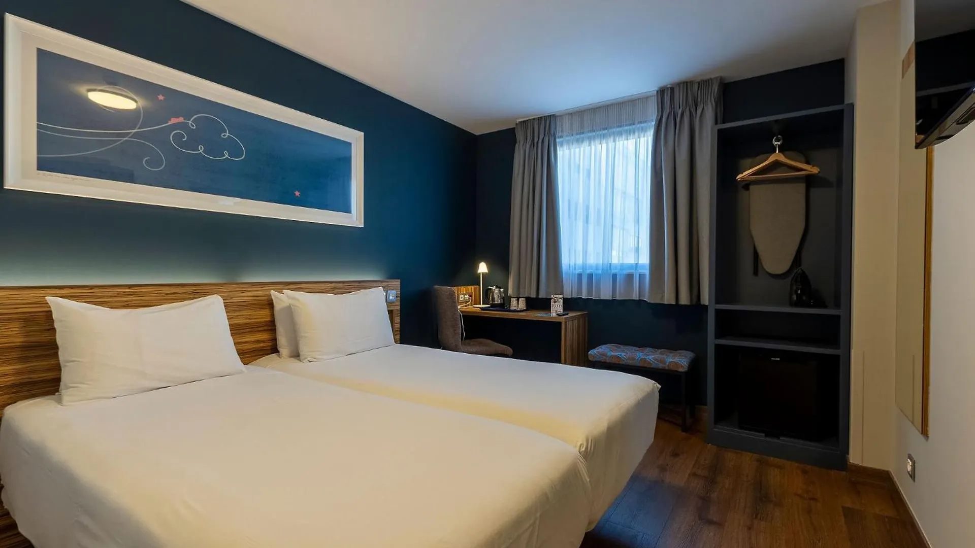 Travelodge Barcelona Poblenou Szálloda
