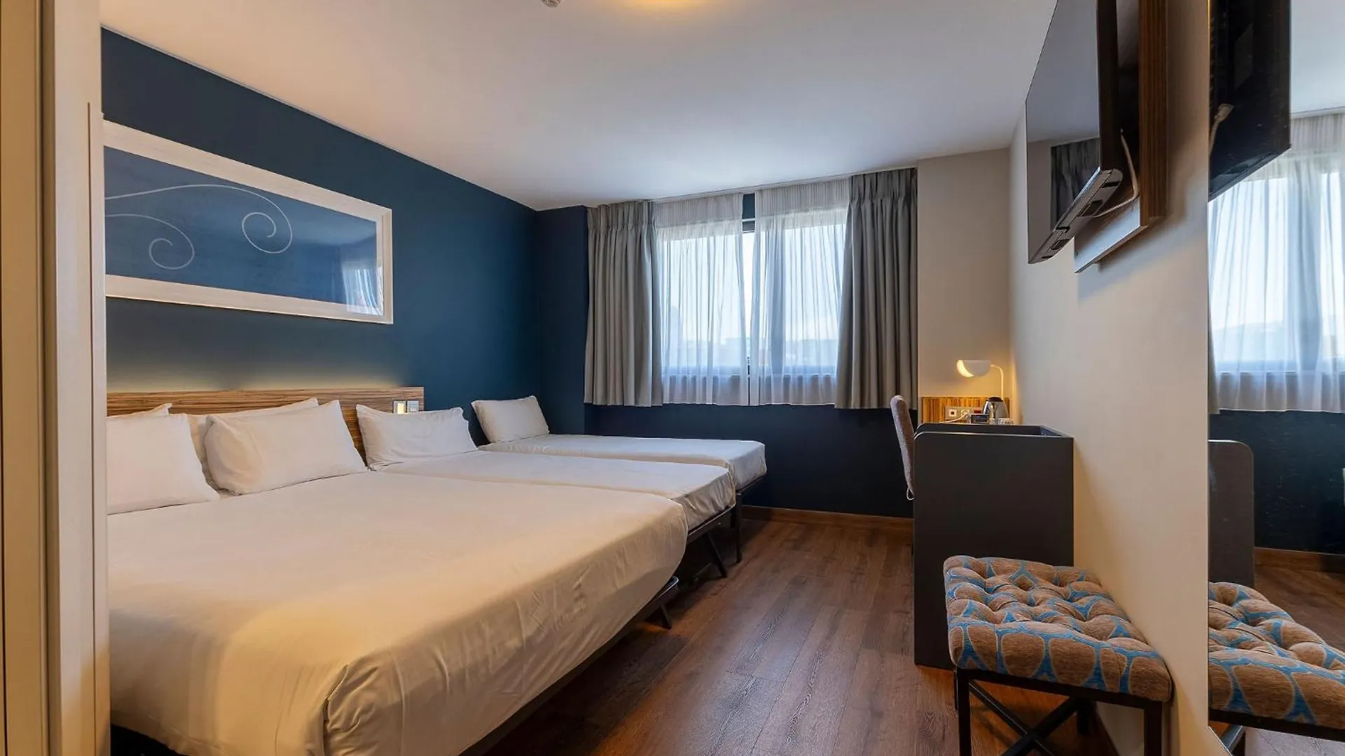 Travelodge Barcelona Poblenou 0*,