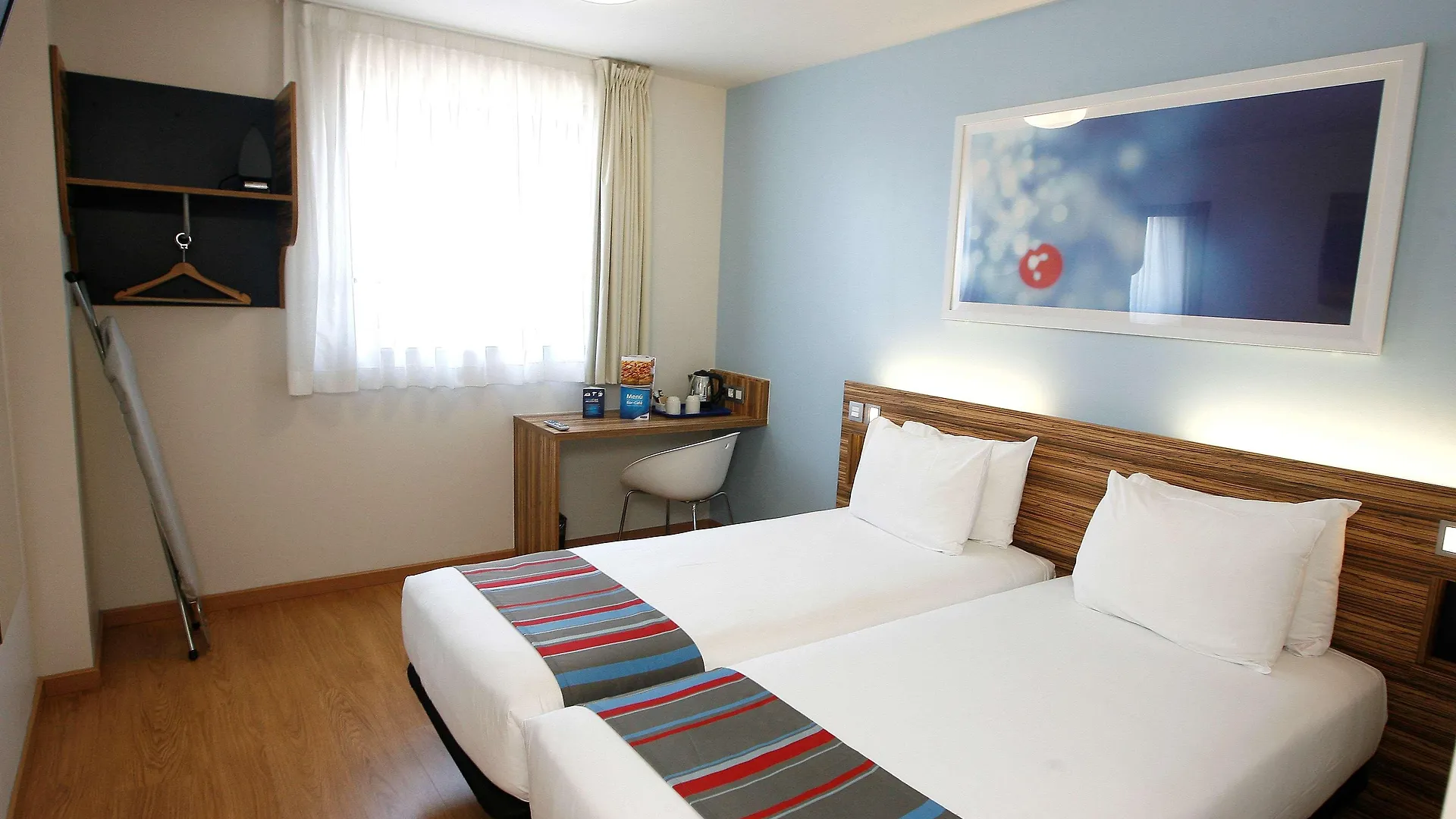 Travelodge Barcelona Poblenou 0*,  Spanien