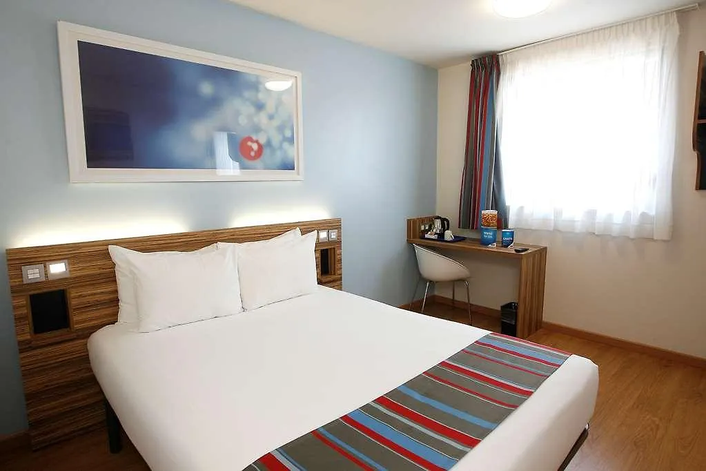 Hotell Travelodge Barcelona Poblenou Spanien