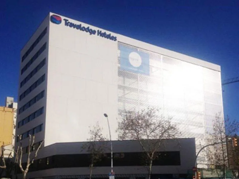 Travelodge Barcelona Poblenou Hotell