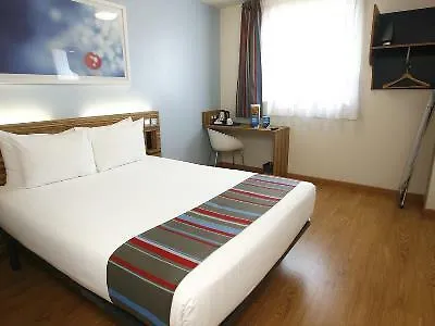 Travelodge Barcelona Poblenou 0*,